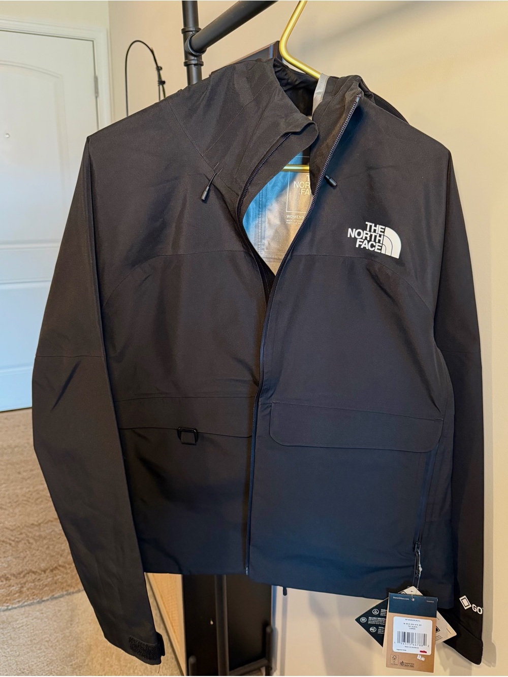 NWT- Women’s Devils Brook GORE-TEX / North Face Jacket Size L Brand New